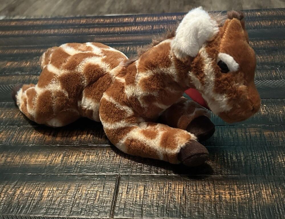 NWT FAO Schwarz Adopt A Pet Giraffe Calf Baby 15”Realistic Lying Position Plush